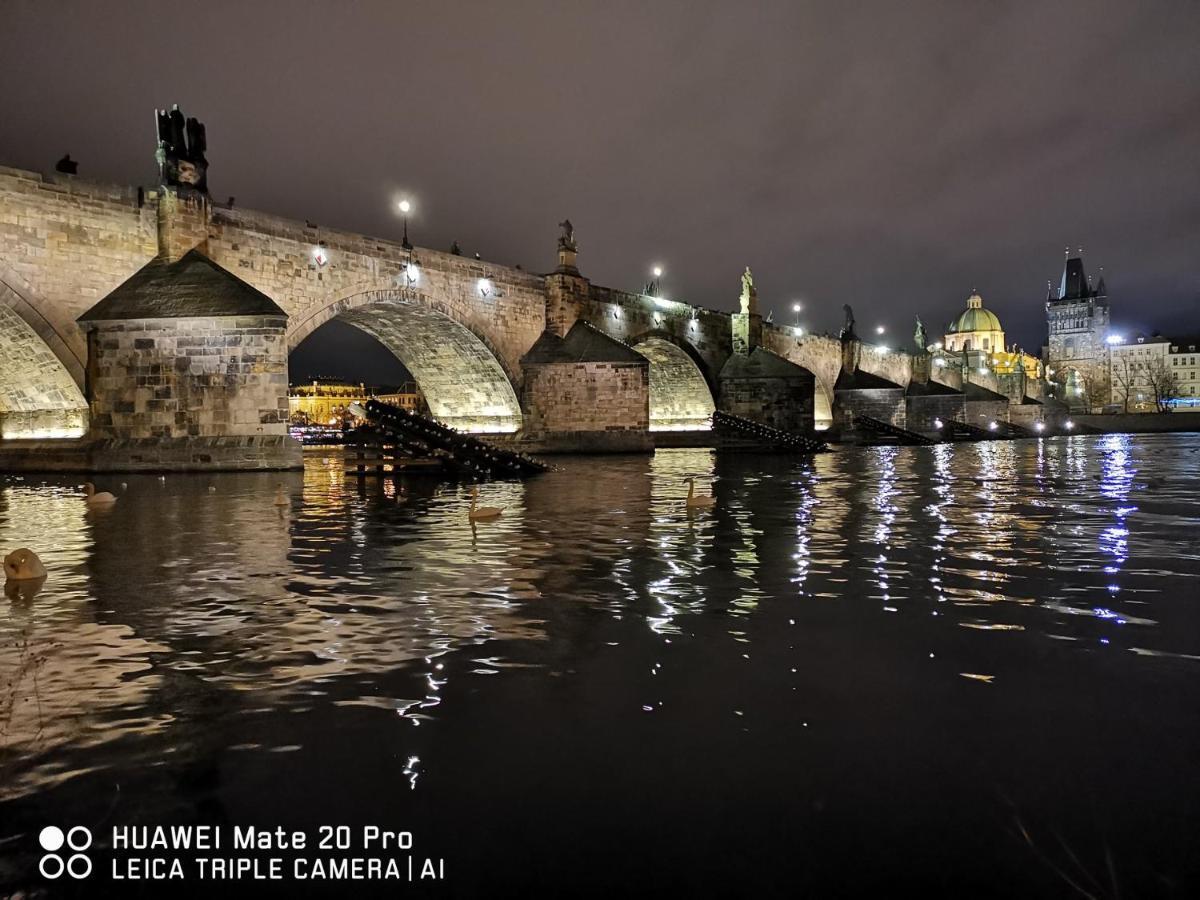 H+ Apartman Letiste Praha Lägenhet Exteriör bild